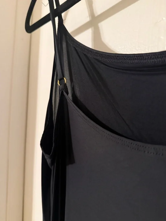 Commando - Picture 3 of 5